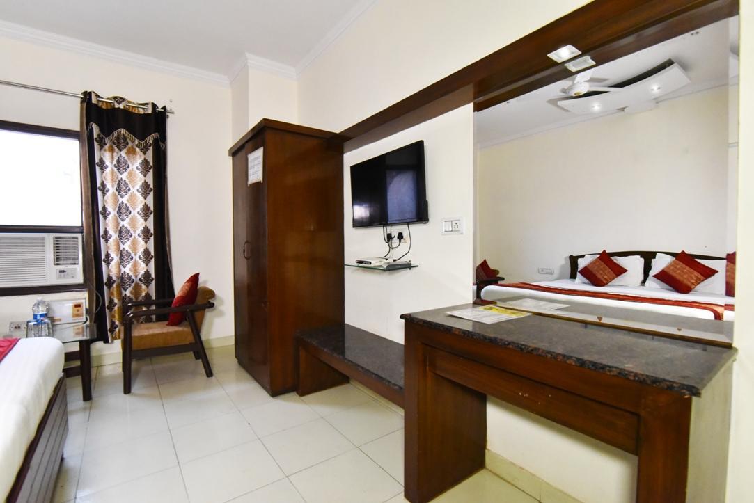 Hotel B-Comfort Amritsar Zewnętrze zdjęcie