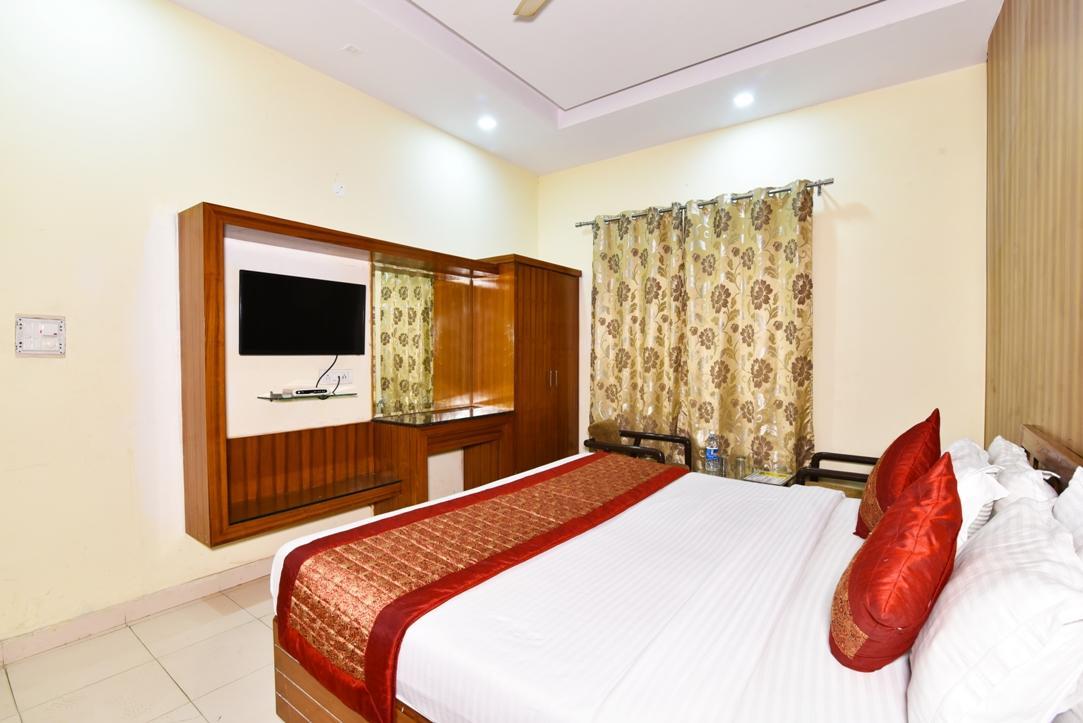 Hotel B-Comfort Amritsar Zewnętrze zdjęcie