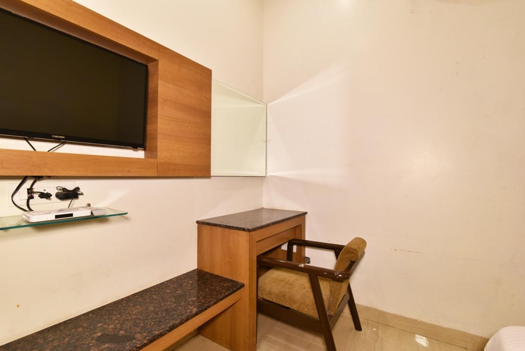 Hotel B-Comfort Amritsar Zewnętrze zdjęcie