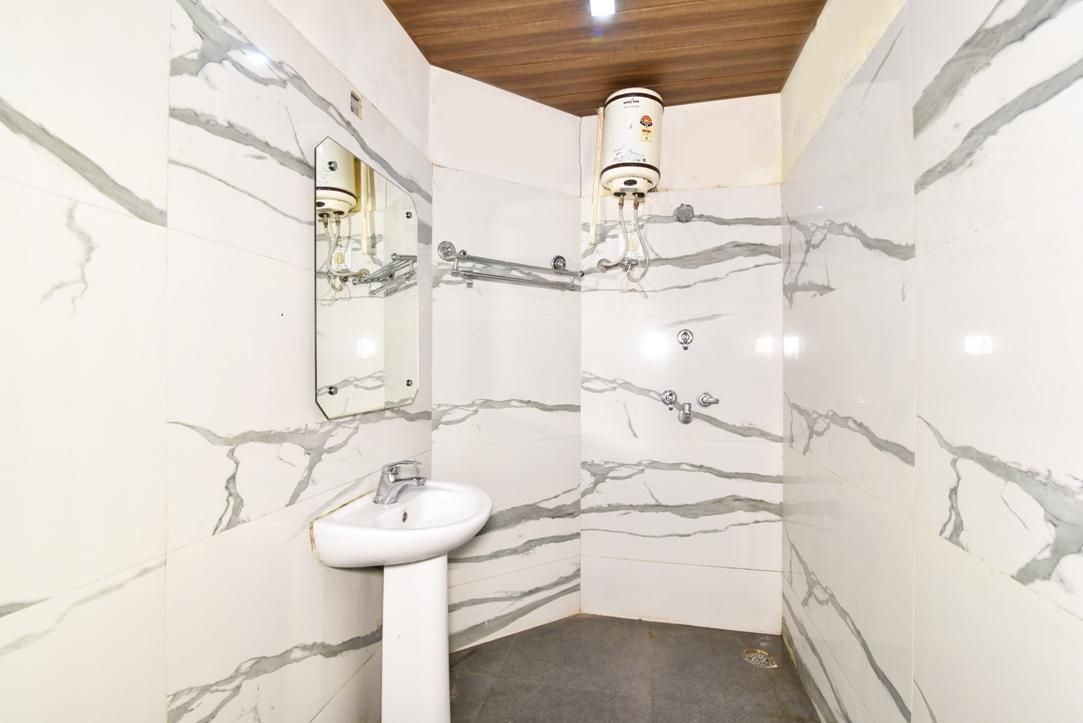 Hotel B-Comfort Amritsar Zewnętrze zdjęcie